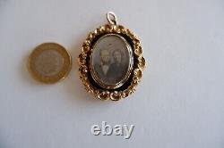 A Late Victorian 9ct Gold & Black Enamel Portrait Miniature Pendant C1840's 17
