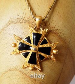 Anne Klein Matte Gold Black Enamel Byzantine Maltese Cross Pendant Necklace-mint