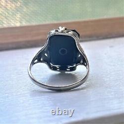 Antique Art Deco Gold Ring with Black Onyx and Enamel Eastern Star