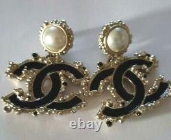 Auth. Chanel 12a Drop Dangle Pierced Earrings Gold Black Enamel, Peals Crystals