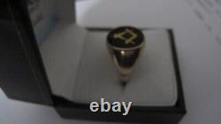 Beautiful 9ct Gold Enamel Masonic Ring Weight 5.3 Grams Size S