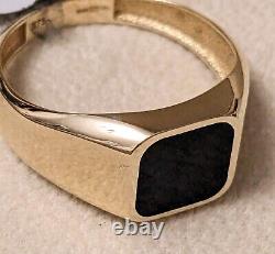 Domain 9ct Gold Black Enamel Signet Ring Size S