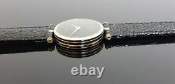 Gucci 2000M Gents Gold Plated Black Enamel Stack Watch with Black Dial. Gucci Box