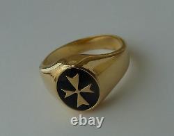 New 18ct yellow gold signet ring oval solid maltese cross black enamel all size
