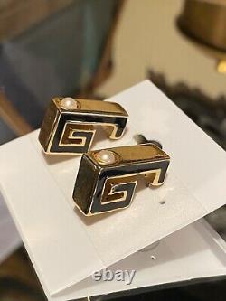 RARE GG GIVENCHY COUTURE GOLD TONE With BLACK ENAMEL FAUX PEARL VINTAGE EARRINGS