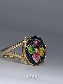 Signed 14K Yellow Gold Onyx and enamel flower ring size 6