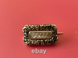 Sweet Antique 9 ct Gold & black Enamel mourning brooch Pin With Plaited Hair