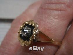 Victorian natural mined Diamond Black Enamel 18Carat Yellow Gold Mourning Ring P