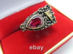 Vintage 10K Solid Yellow Gold Ruby Gemstone Ring Size 9.5 Black Enamel Sides 70s