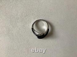 Women's 14K white gold ring with black enamel and diamonds UK size N
